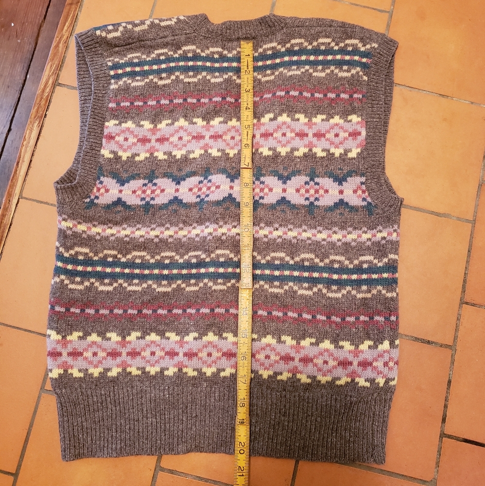 VTG Lambswool Sweater Vest - Picture 6 of 6